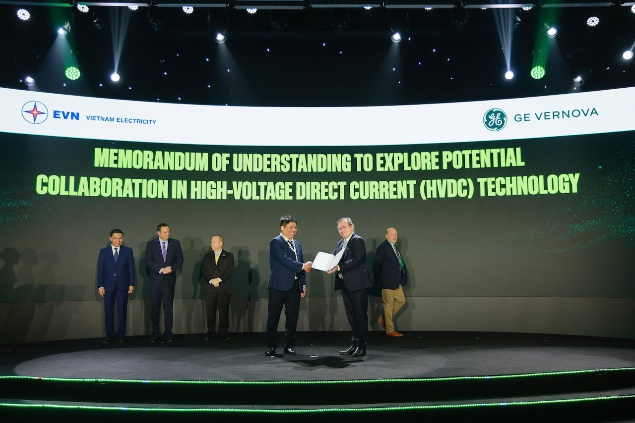 ge-vernova-va-evn-cung-da-ky-ket-bien-ban-ghi-nho-khong-rang-buoc-nham-tim-kiem-cac-linh-vuc-hop-tac-va-co-hoi-tiem-nang-lien-quan-den-cong-nghe-hvdc-1773202562.jpg
