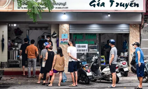 Từ 12 giờ ngày 16/9 Hà Nội Nội cho phép mở cửa hàng ăn uống, bán mang về