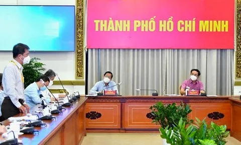 TPHCM “không thể không mở cửa”