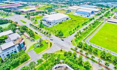 Củ Chi (TP.HCM): Sản xuất an toàn phòng dịch và bảo vệ môi trường tại các KCN