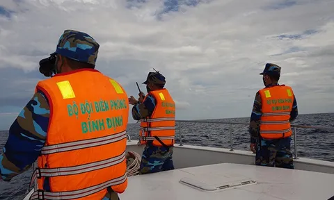 Khẩn trương tìm kiếm ngư dân mất tích trên biển; đề phòng lũ quét, sạt lở đất