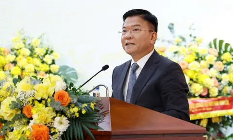 Phó Thủ tướng Lê Thành Long: Bộ Y tế cần tiếp tục đoàn kết, chủ động, bản lĩnh, đổi mới mạnh mẽ hơn nữa