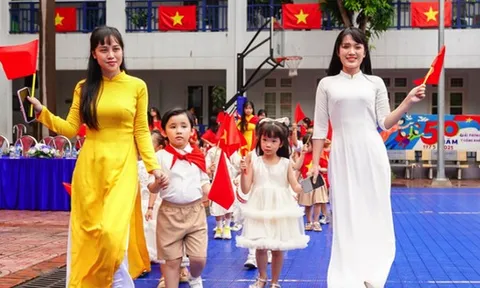 Lễ khai giảng đặc biệt của 1,7 triệu thầy, cô và gần 30 triệu học sinh, sinh viên