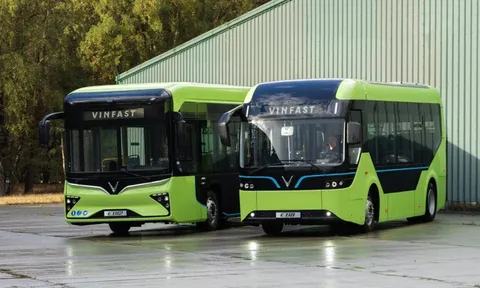 VinFast ra mắt xe dài 12 mét, nặng hơn 9 tấn, chở được 90 người