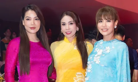 Lý Hương cùng hơn 200 nghệ sĩ diện áo dài dâng hương trong ngày giỗ Tổ ngành sân khấu