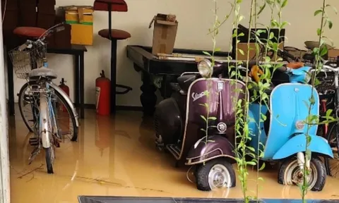 Cận cảnh ngôi nhà ca sĩ Ánh Tuyết ở Đà Nẵng ngập nặng