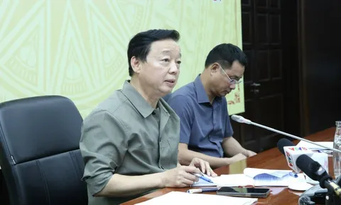 Phó Thủ tướng Trần Hồng Hà kiểm tra tình hình ứng phó, khắc phục hậu quả do mưa lũ, ngập lụt gây ra tại TP. Đà Nẵng