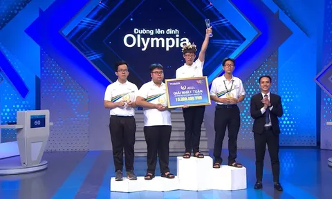 Nam sinh Quảng Trị lập kỷ lục điểm số, giành tấm vé cuối cùng vào trận thi tháng đâu tiên Olympia 26