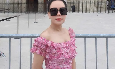 Nữ diễn viên Việt thưởng Tết cho 200 nhân viên, có người nhận hơn 700 triệu đồng