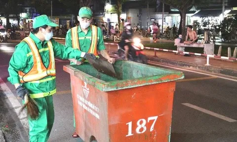 Nghỉ việc trước Tết có mất thưởng, mất lương tháng 13?