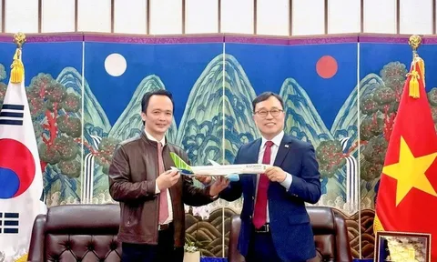 Ông Trịnh Văn Quyết tái xuất