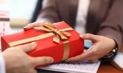 Đà Nẵng nghiêm cấm mọi hình thức biếu, tặng quà Tết cho cấp trên