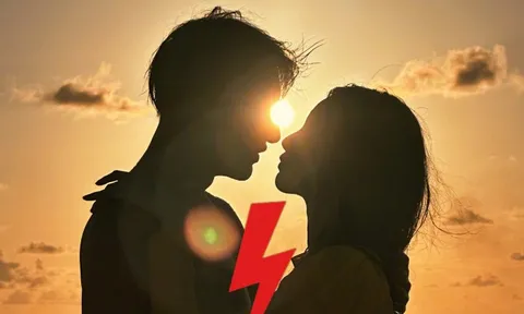 Tin mật showbiz: "Anh sếp" và nàng thơ gen Z rạn nứt, chiến tranh lạnh gần nửa tháng qua?