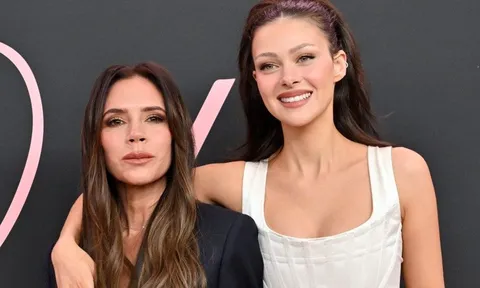 Sắp hé lộ những chuyện chưa từng kể của gia đình Beckham