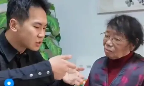 Thấy giá vàng lập đỉnh, cụ bà 87 tuổi quyết bán 8 chỉ vàng tích góp hơn 30 năm, dùng 121 triệu đồng thu được cho việc không ai ngờ tới