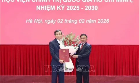 Đồng chí Đoàn Minh Huấn giữ chức Bí thư Đảng ủy Học viện Chính trị quốc gia Hồ Chí Minh