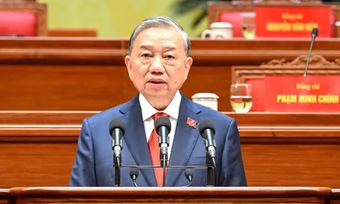 VỮNG BƯỚC DƯỚI CỜ ĐẢNG