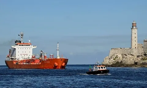 Cuba đón cú sốc lớn từ Mỹ