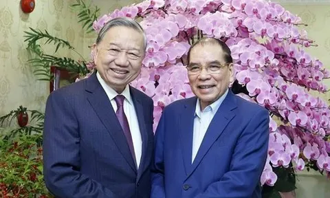 Tổng Bí thư Tô Lâm thăm, chúc Tết nguyên Tổng Bí thư Nông Đức Mạnh