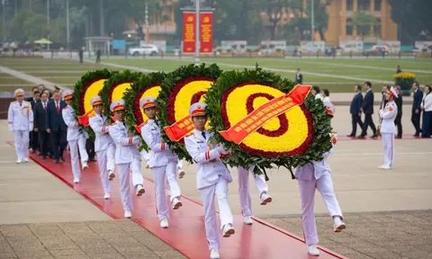 Lãnh đạo Đảng, Nhà nước vào Lăng viếng Chủ tịch Hồ Chí Minh nhân kỷ niệm 96 năm Ngày thành lập Đảng Cộng sản Việt Nam