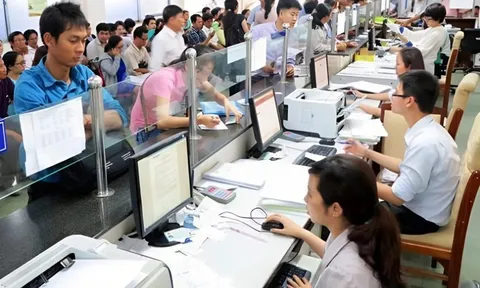 Những cán bộ công chức nào được hưởng trợ cấp 10 tháng lương cơ sở?