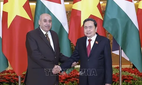 Chủ tịch Hạ viện Jordan kết thúc chuyến thăm chính thức Việt Nam