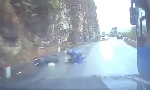 Lấn làn, vượt ẩu chẹt chết 2 người trên đèo vẫn thản nhiên: Do người ta chứ do mình đâu