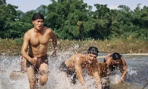 Huyền Tình Dạ Trạch: Dàn nam chính 6 múi "đốt cháy màn ảnh", visual toàn cực phẩm