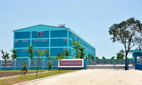 Từng kiếm 1.500 tỷ/năm, "đại gia" dệt may phải cho thuê mặt bằng bán đồ ăn