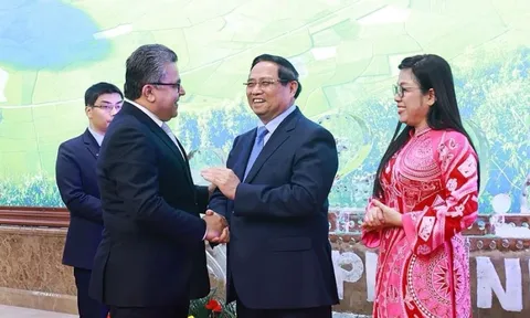 Thủ tướng: Đoàn kết để tạo lập sức mạnh; Hợp tác để tạo lập nguồn lực; Đối thoại để tạo lập lòng tin*