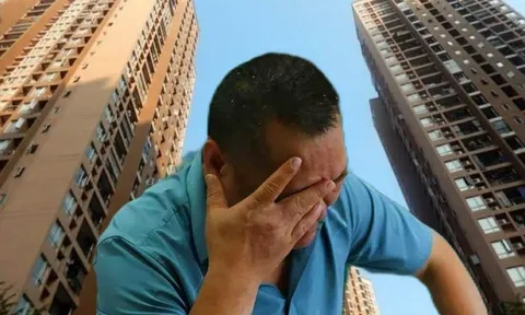 Người đàn ông tất toán sổ tiết kiệm hơn 2,2 tỷ đồng để mua chung cư, 7 năm sau giá tăng gấp đôi nhưng nói: “Tôi không dám vui”