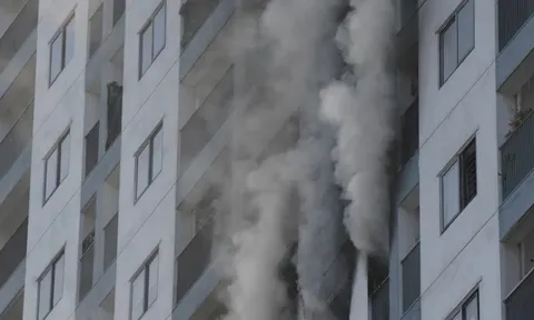 2 người tử vong trong vụ cháy căn hộ tầng 16 ở phường Nam Nha Trang