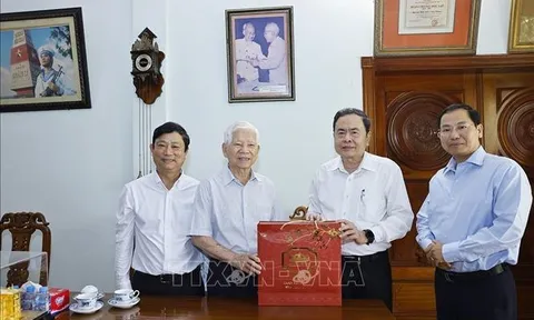 Chủ tịch Quốc hội Trần Thanh Mẫn thăm, chúc Tết nguyên lãnh đạo Đảng, Nhà nước