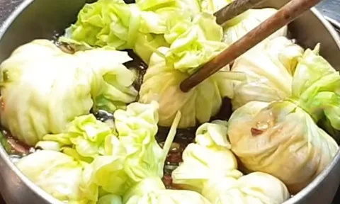 2 loại rau dễ "ngậm" thuốc trừ sâu, nhất cái số 1, mùa lạnh mâm cơm nhà nào cũng có