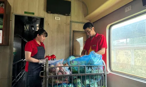 Những người làm việc xuyên Tết Bính Ngọ 2026