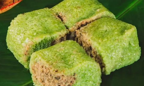 Bóc bánh chưng thấy hiện tượng này, đừng cố ăn kẻo "rước bệnh" vào người