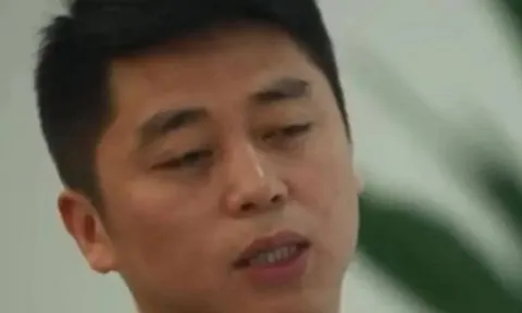 Sáng gửi tiết kiệm 2,4 tỷ đồng, đến trưa khách nhận thông báo bị trừ 751 triệu liền báo ngân hàng, đến chiều tài khoản còn 70.000 đồng