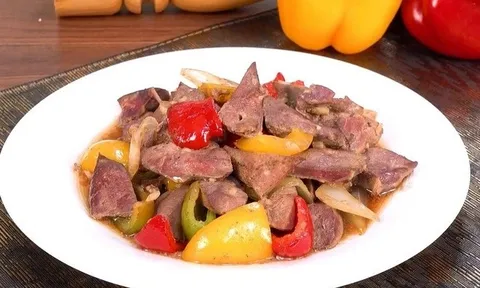 Ung thư dạ dày "SỢ" NHẤT điều gì? Bác sĩ: "SỢ" những người biết ăn 6 món này đều đặn