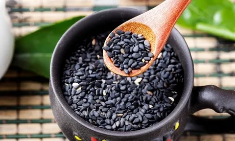 Phụ nữ nên ăn nhiều 3 loại thực phẩm này để bổ khí, dưỡng nhan: Hiệu quả còn hơn đắp mặt nạ!