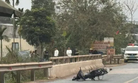 Nam thanh niên chưa rõ danh tính gặp tai nạn tử vong trên đường