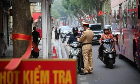 Mức phạt vượt đèn đỏ mới nhất 2026 đối với tất cả các loại xe, tài xế chú ý