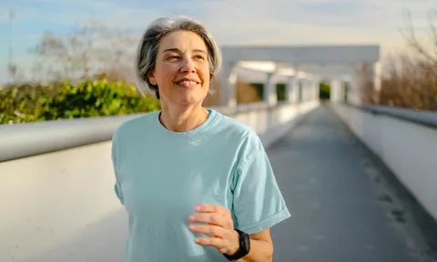 Những người già mà trí tuệ vẫn minh mẫn thường làm 9 điều này kể từ khi 40 tuổi