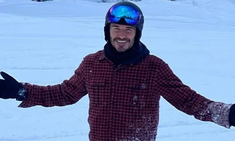 David Beckham ra tay cứu mỹ nhân ở khu trượt tuyết, được khen hết lời