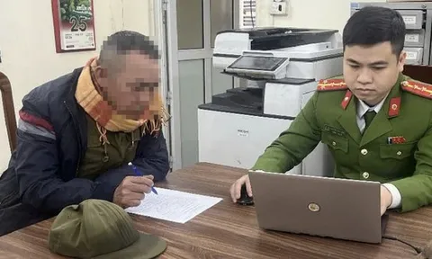 Xử lý tài xế xe ôm "chặt chém" 1 triệu đồng của nữ du khách người Mỹ