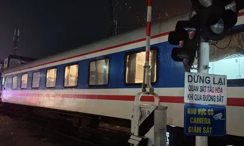 Cục CSGT xác định nguyên nhân vụ tàu hỏa đâm xe tải kéo đi hơn 100m làm chết tài xế ô tô