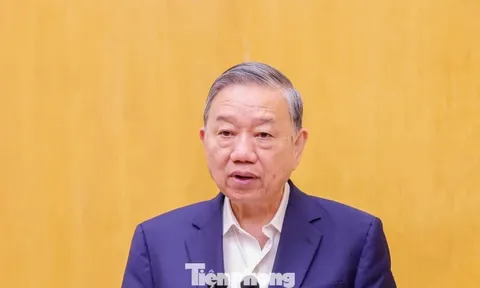 Tổng Bí thư: Không phải chỗ nào có đất là lại xây nhà, dân không còn chỗ đi lại, vui chơi