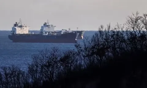 Không phải Nga, một quốc gia đang gặp khó với LNG: Vận chuyển 25.000 km mới tới tay khách hàng, châu Á ngày càng giảm nhu cầu