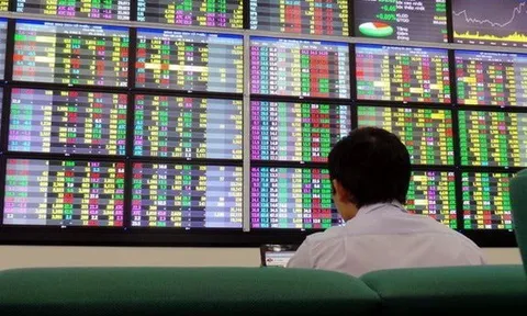 Nóng: UBCKNN rà soát tư cách công ty đại chúng, loạt doanh nghiệp tỷ USD PV GAS, BSR, ACV, BID,... vào "tầm ngắm"