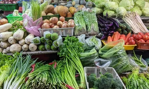 3 loại rau dễ "ngậm" nhiều thuốc trừ sâu, ký sinh trùng nhất chợ, đi mua phải lựa kỹ