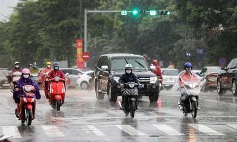 Miền Bắc đón không khí lạnh tăng cường dồn dập, trời chuyển rét kèm mưa dông